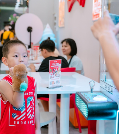 Khoảnh khắc vui tươi của các bé