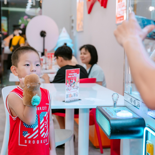 Khoảnh khắc vui tươi của các bé